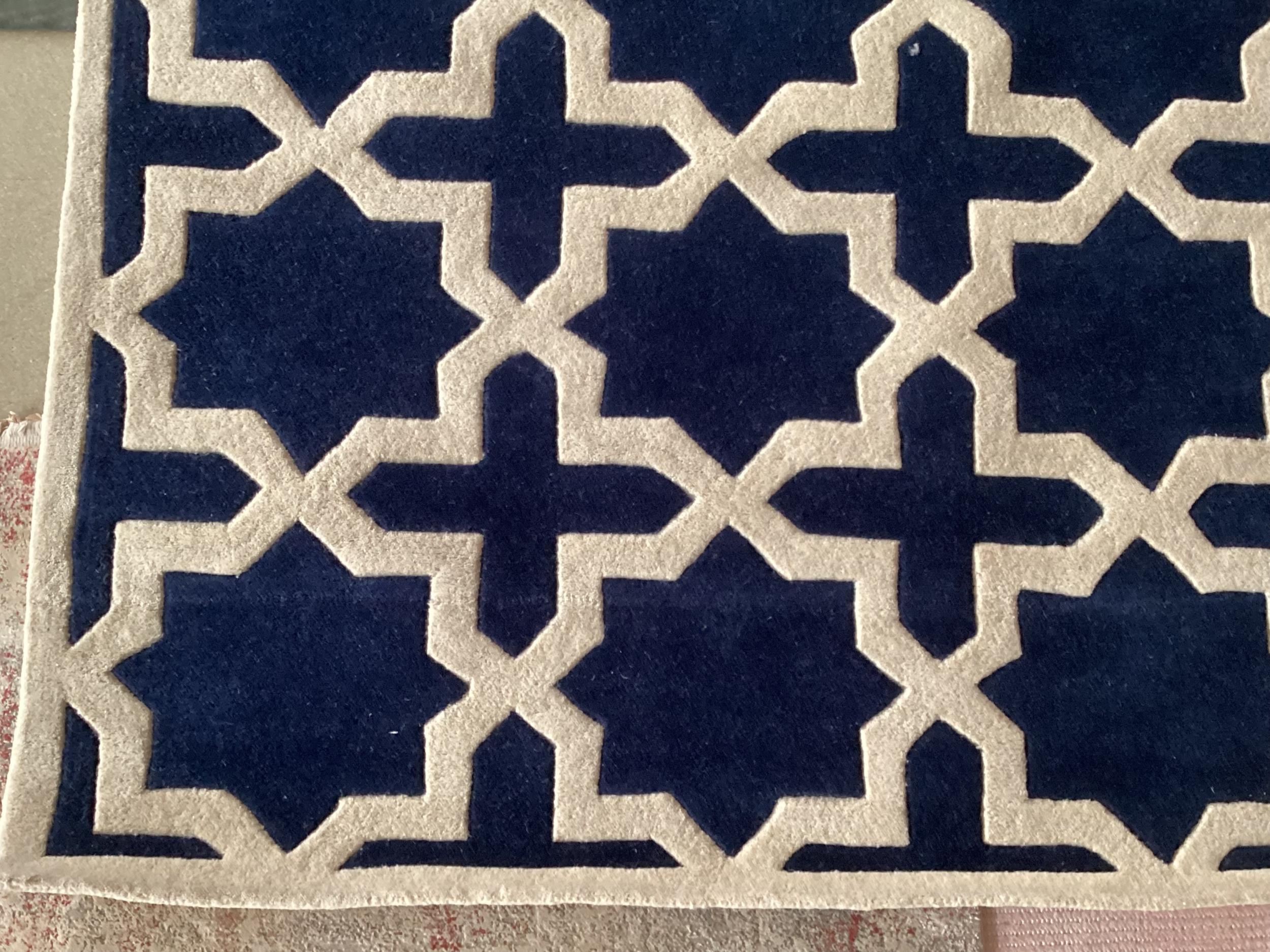 An excellent quality, as new, from original packaging, dark blue and ivory coloured Indian rug, - Image 2 of 5