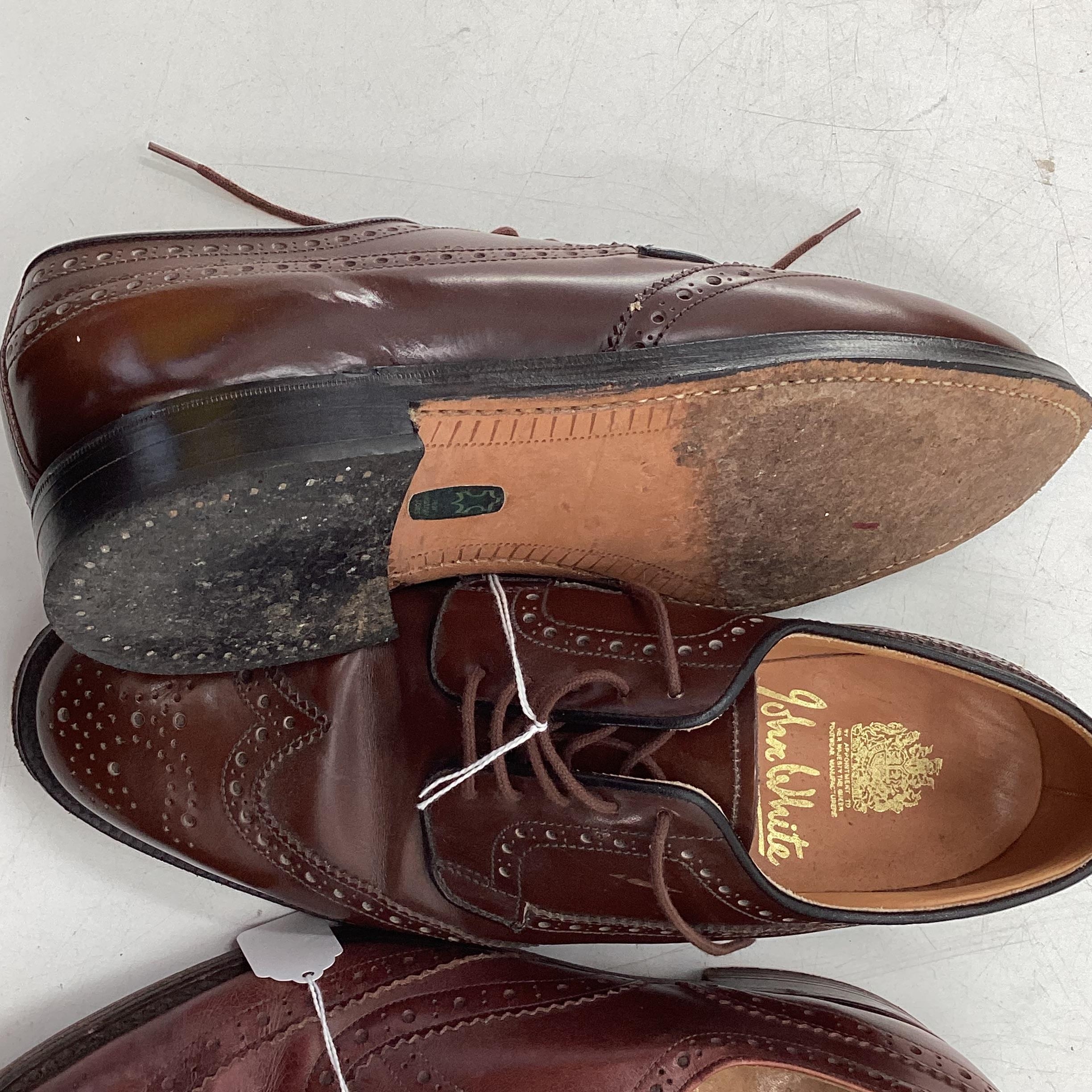 A quantity of Gents leather shoes, sizes 8, 9 , 11, and two ties - Image 6 of 7