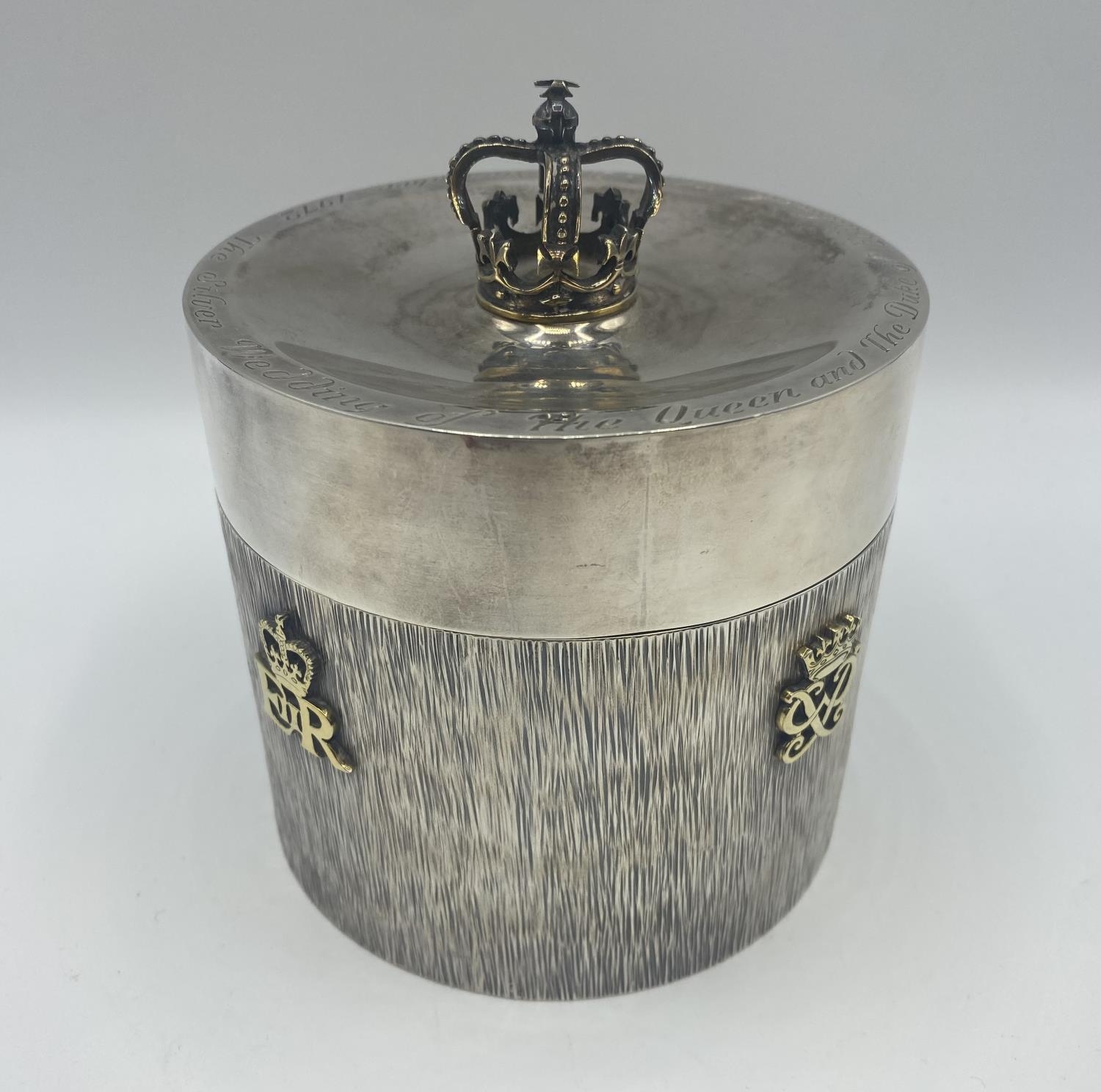 A sterling silver commemorative H M Queen Elizabeth Silver Wedding Anniversary tea caddy by
