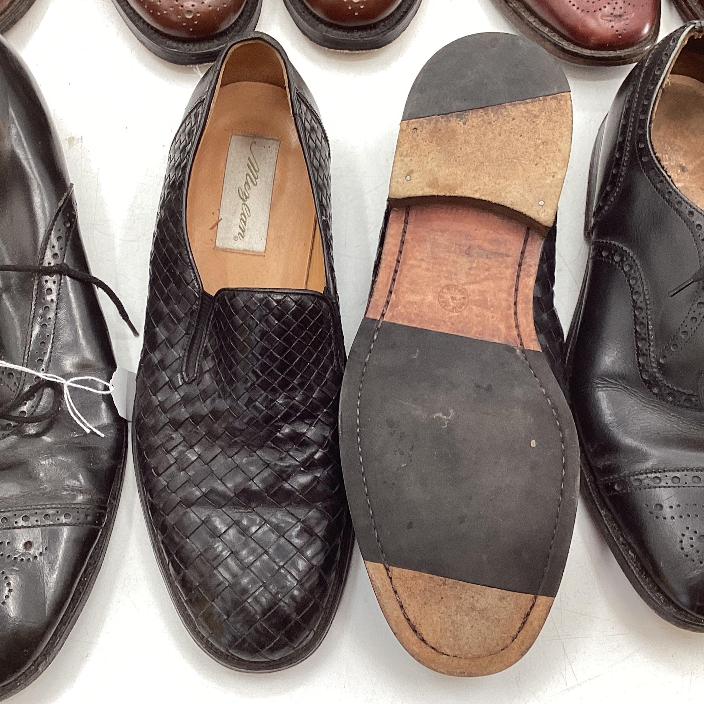 A quantity of Gents leather shoes, sizes 8, 9 , 11, and two ties - Image 3 of 7