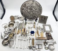 Collection of silver plate to include cutlery etc