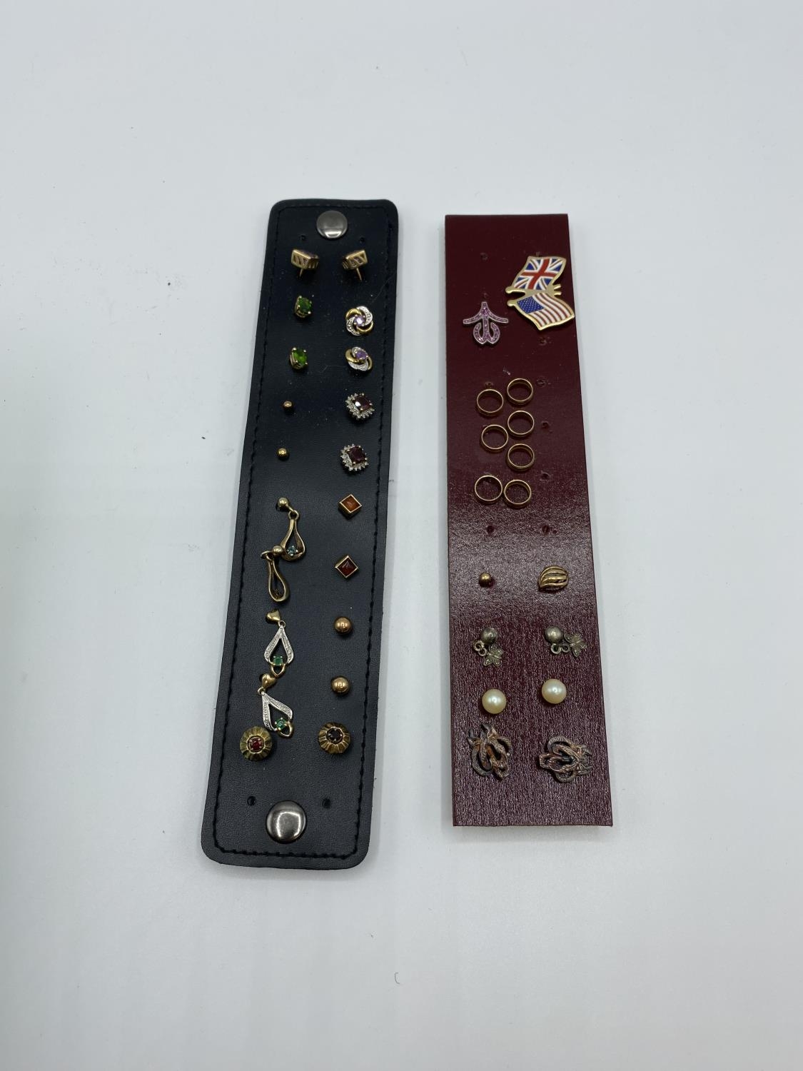 A collection of 9 ct gold and yellow metal gem set earring (approx 12 pairs) in a jewellery wallet - Image 3 of 7