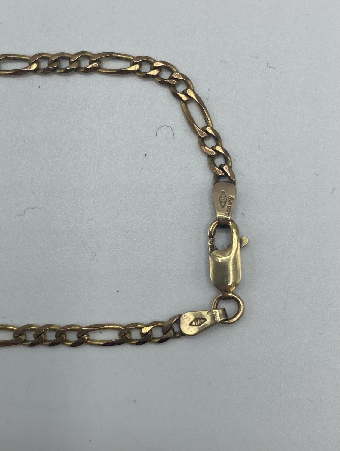 A 9ct gold flat link necklace. 5.7g - Image 3 of 4