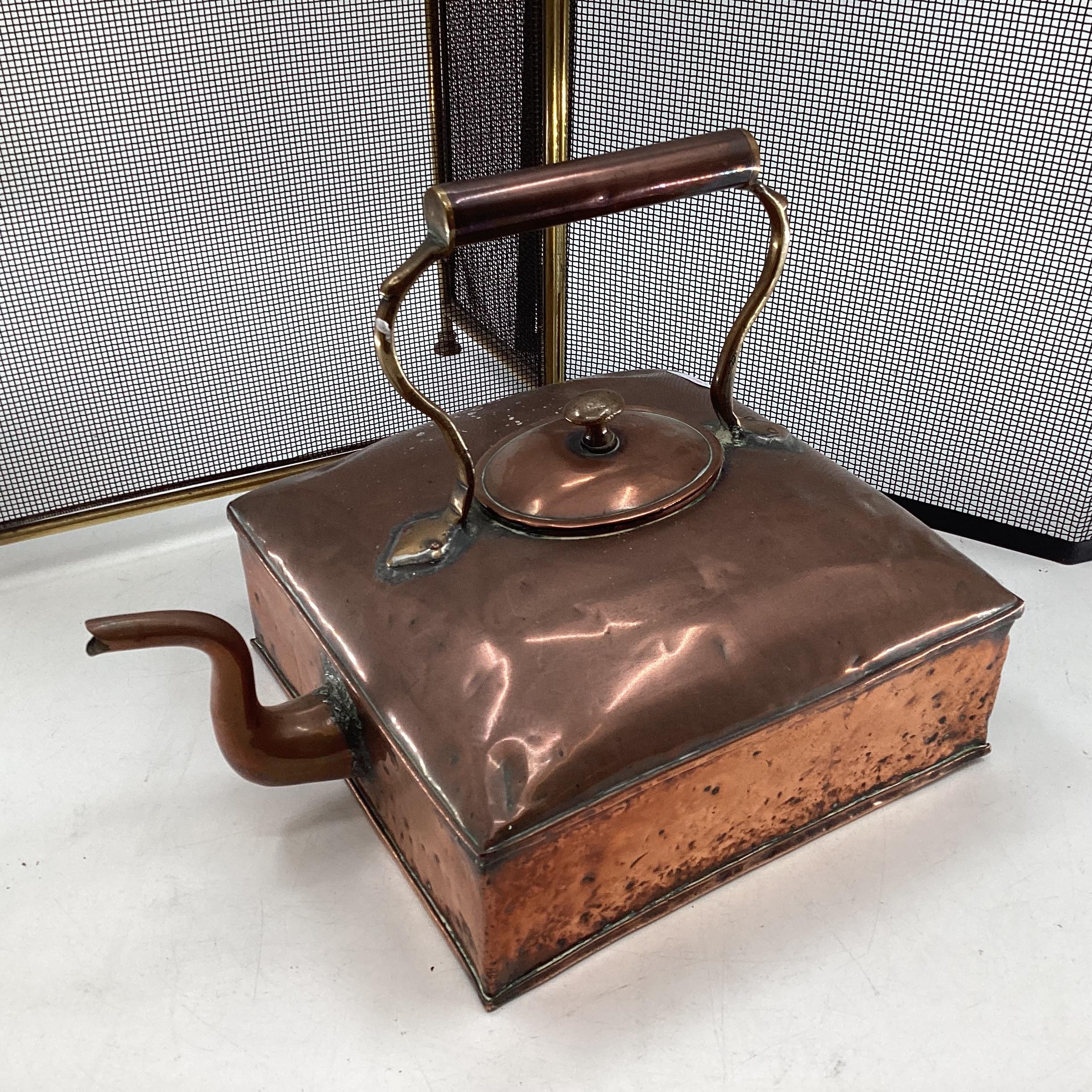 A large Victorian square copper kettle, and 2 fire guards - Image 2 of 7