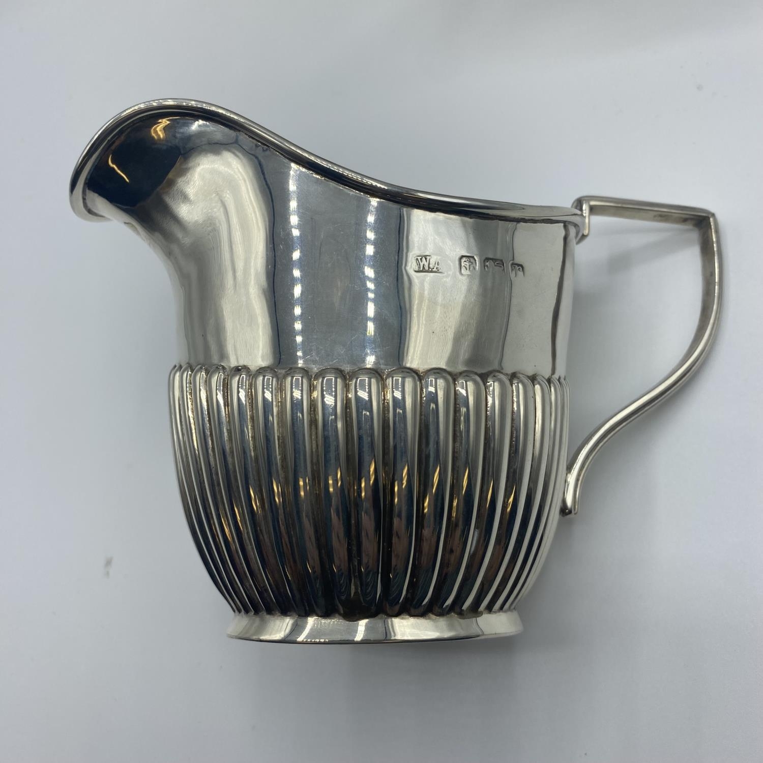 Three piece sterling silver tea set, by William Adams, Birmingham, 1916, 850grams - Image 2 of 5