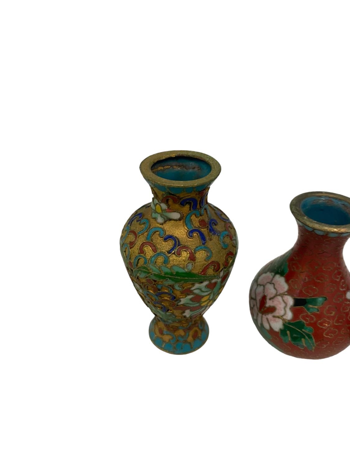 A set of eight miniature cloisonne bottles, in presentation box - Image 5 of 11