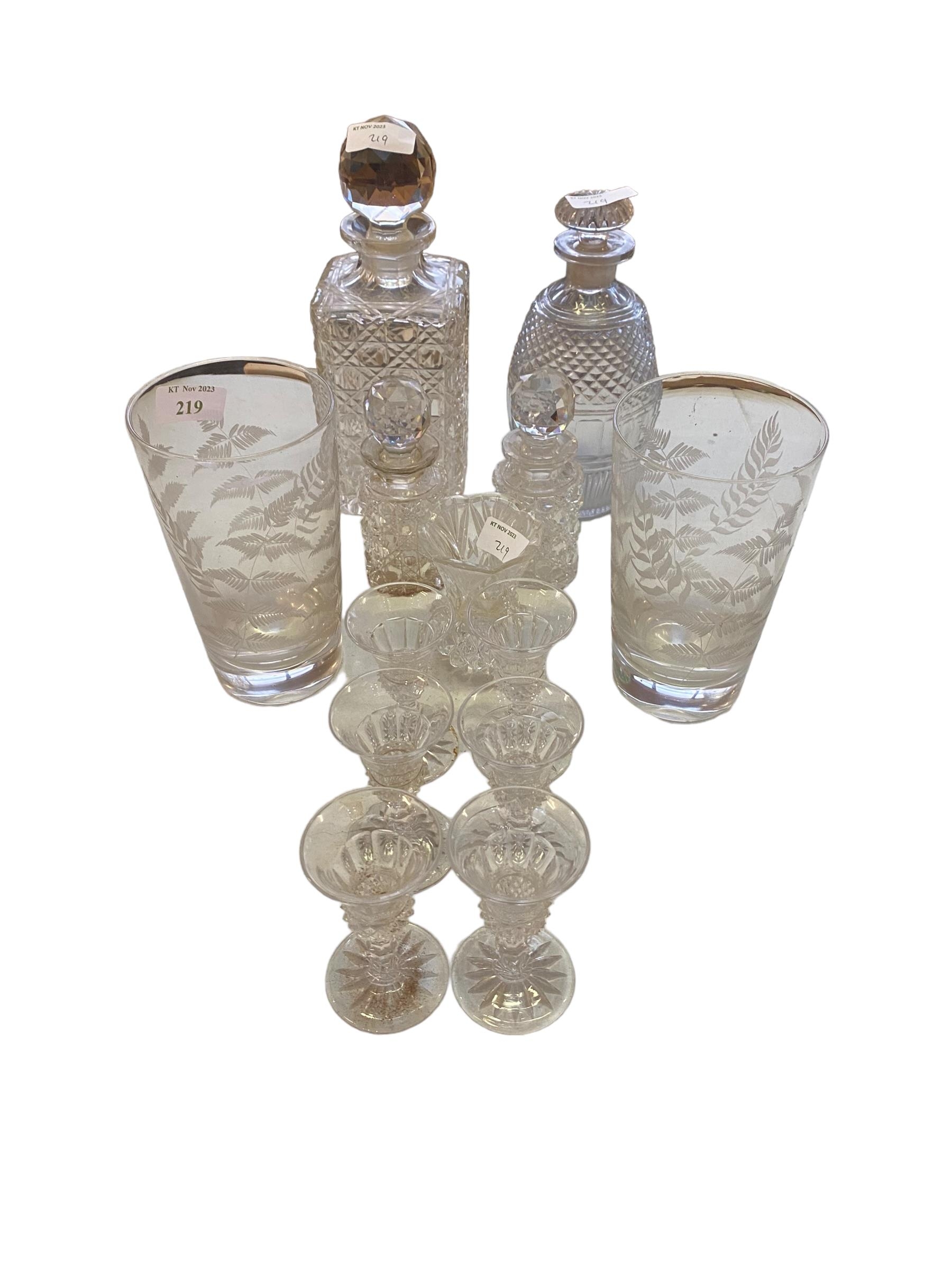 Mixed collection of glassware to include 6 thistle glasses, decanters, perfumes, tumblers