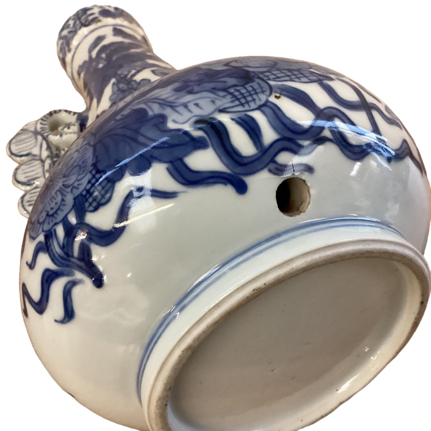 A blue and white oriental style vase, in the Venetian glass style, possibly Kangxi, adapted as a - Image 4 of 5