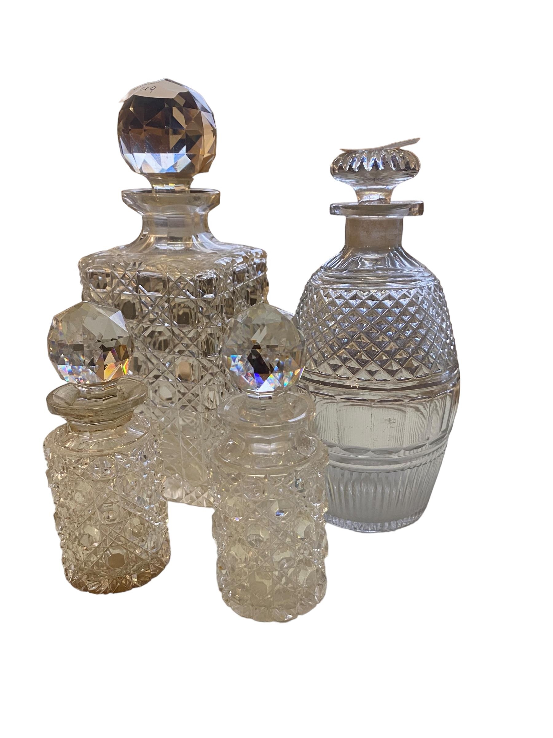 Mixed collection of glassware to include 6 thistle glasses, decanters, perfumes, tumblers - Image 3 of 4