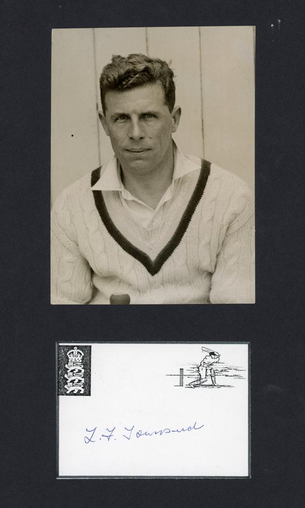 Derbyshire C.C.C. 1940s-1980s. A selection of four items with signatures of Derbyshire players - Image 4 of 5