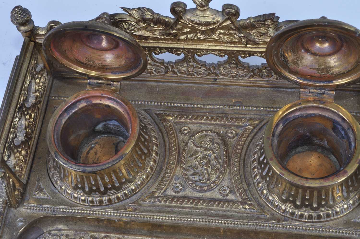 A late 19th century French gilt bronze encrier, the raised and pierced three-quarter gallery with - Bild 8 aus 8