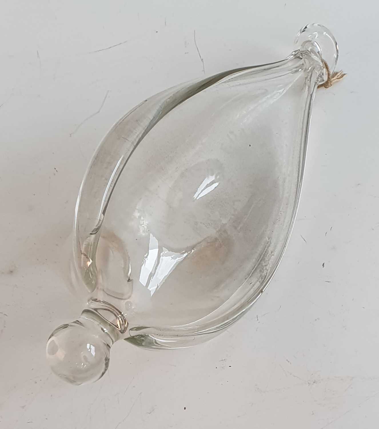A circa 1800 Dutch donderglas or weather glass, of pear shape with integral suspension loop and - Bild 3 aus 3