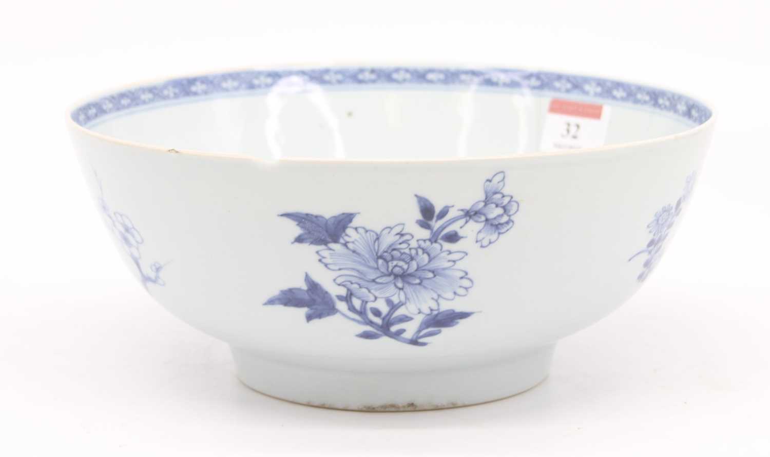 An 18th century Chinese blue and white porcelain bowl, decorated with flowers, dia. 24cm (a/f) - Image 3 of 3