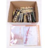 One box containing a collection of mainly 1/1200 scale reproduction ship models by De Agostini or
