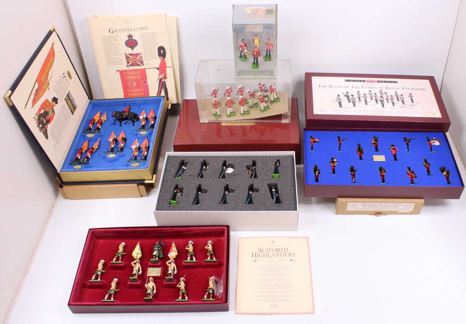A collection of Britains modern release soldier sets comprising No. 41151 Royal Air Force Band,