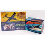 A Polar Lights boxed Batman 1/25 and similar scale kit group to include Bat Boat, Bat Cycle, and Bat