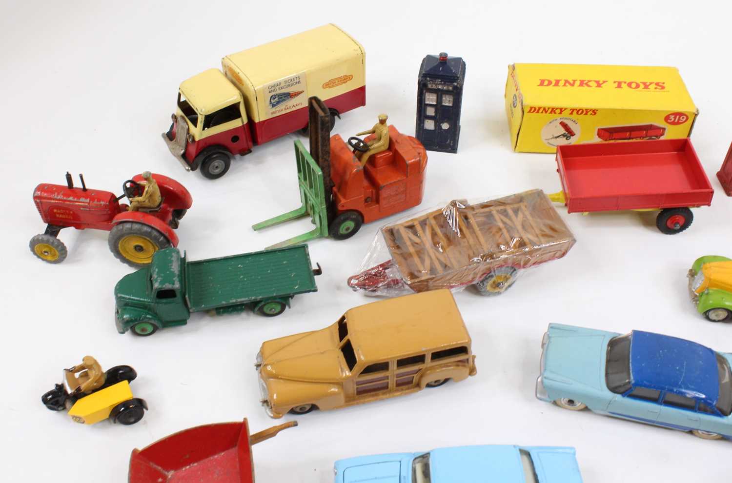 Tray containing a collection of mixed play worn Dinky Toy, Corgi and tinplate models to include - Image 2 of 4