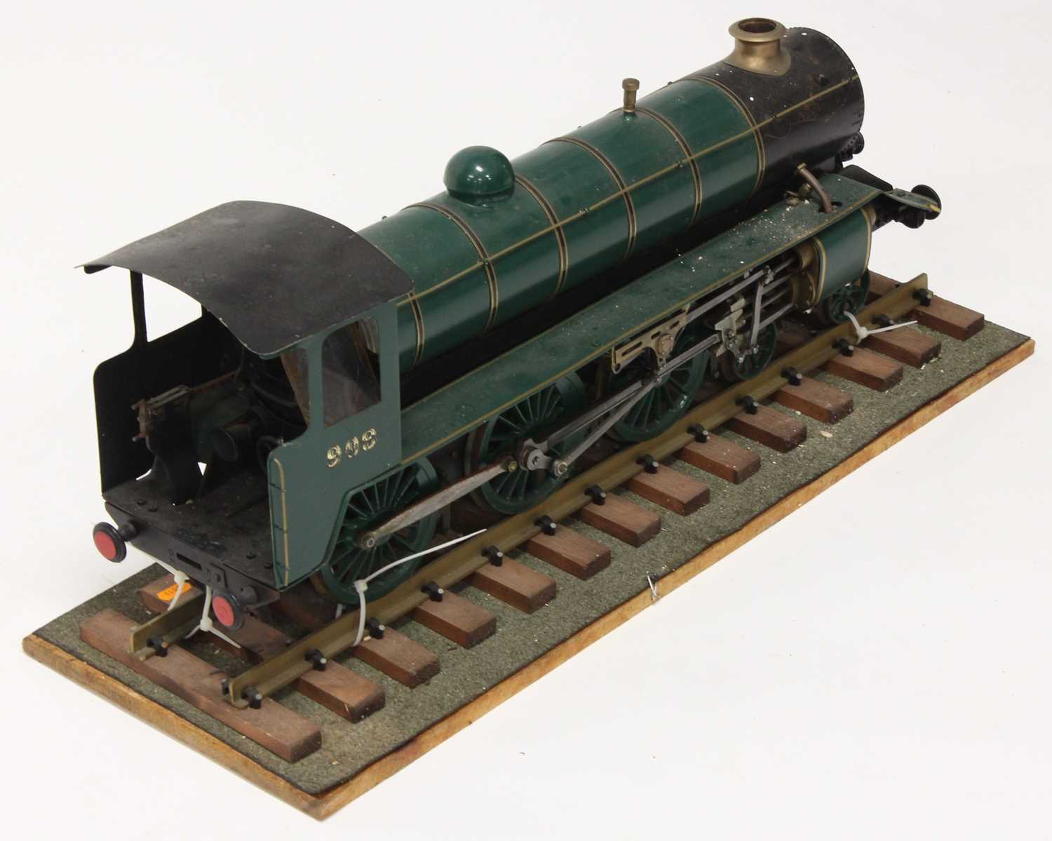 3.5 inch gauge de-commissioned live steam model of a 4-6-0 locomotive, finished in green and - Image 4 of 6