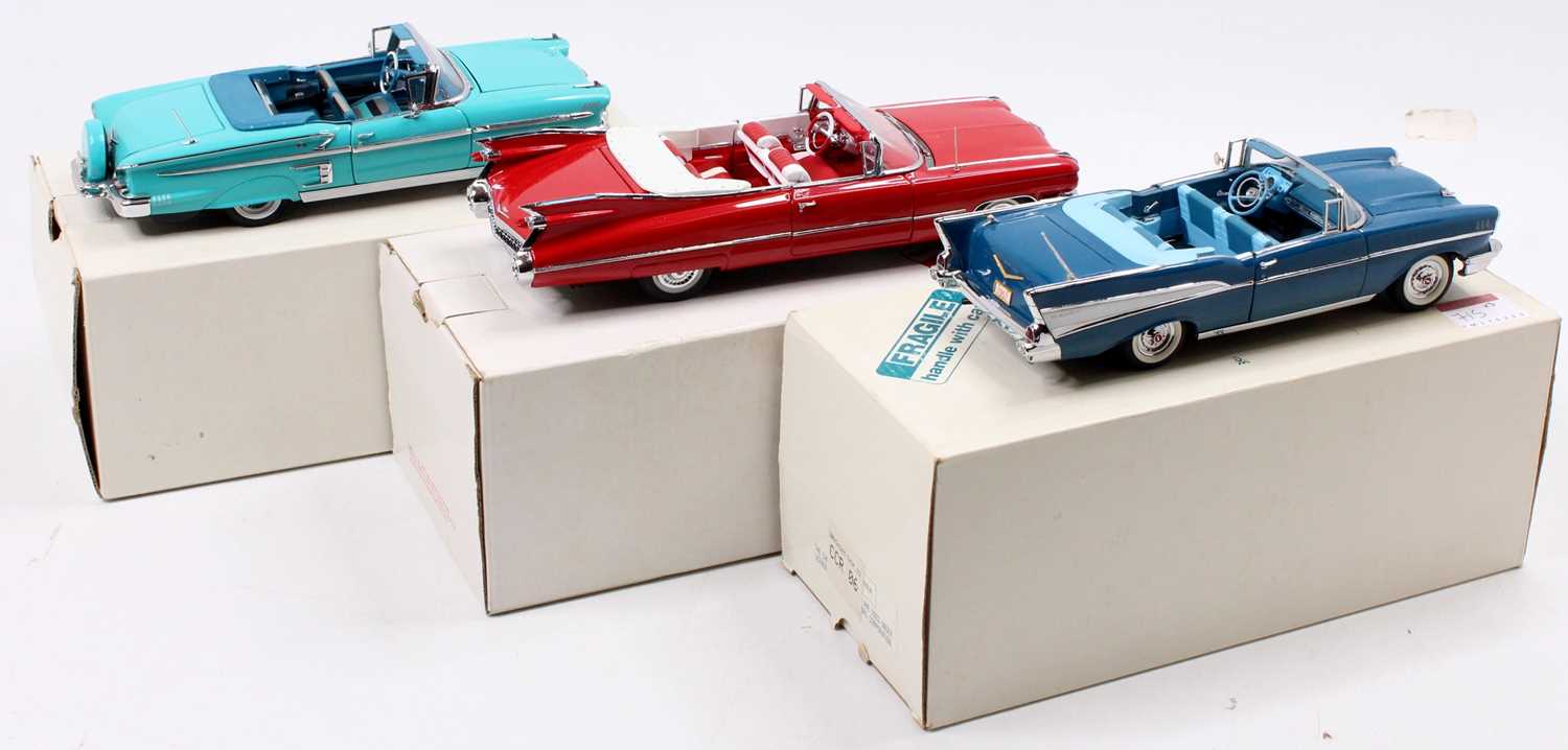 A collection of three boxed Danbury Mint 1/24 scale 1950s American Outline cars, all housed in - Image 2 of 2