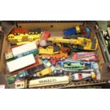 A tray of mixed diecast to include Dinky, Matchbox Models fo Yesteryear and others