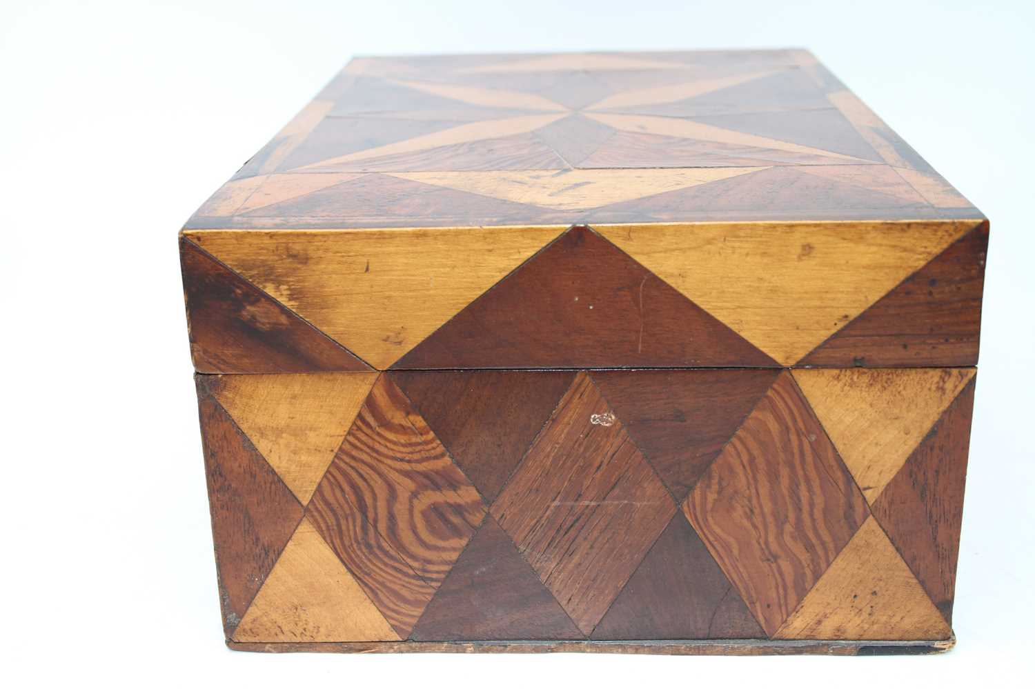 A 19th century specimen wood parquetry inlaid box, with hinged lid, w.30cm - Image 6 of 6