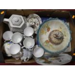 A collection of ceramics to include a Royal Vale part tea service