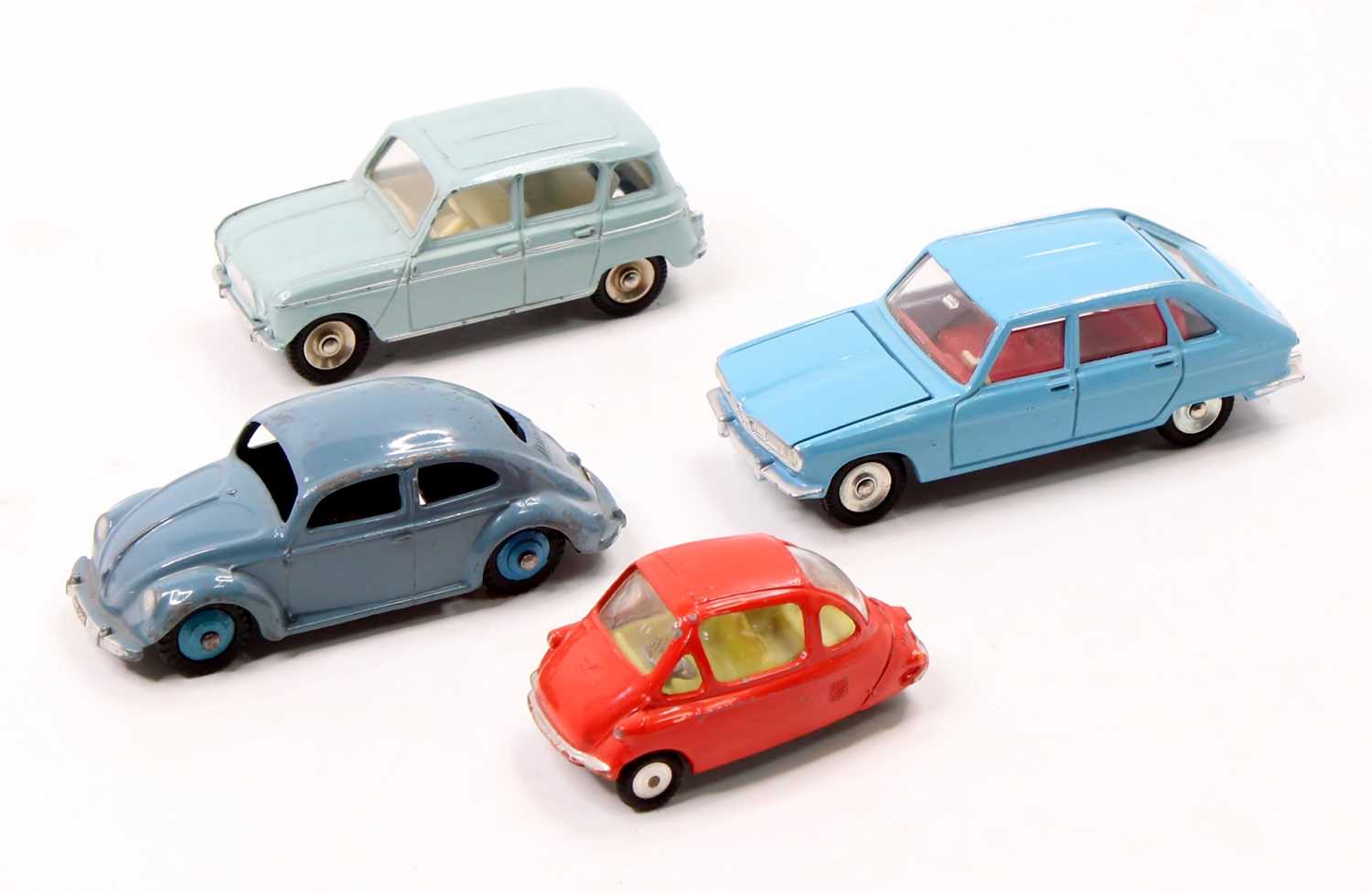 A small collection of Dinky and Corgi Toys comprising French Dinky Toys No. 537 Renault 16 in