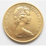 Isle of Man, 1973 gold full sovereign, Elizabeth II, rev: St George and Dragon above date. (1)