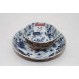 A late 18th / early 19th century Chinese tea bowl and saucer, underglaze blue decorated with