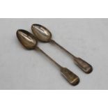 A matched pair of Victorian silver serving/basting spoons in the Fiddle pattern, 8.7oz