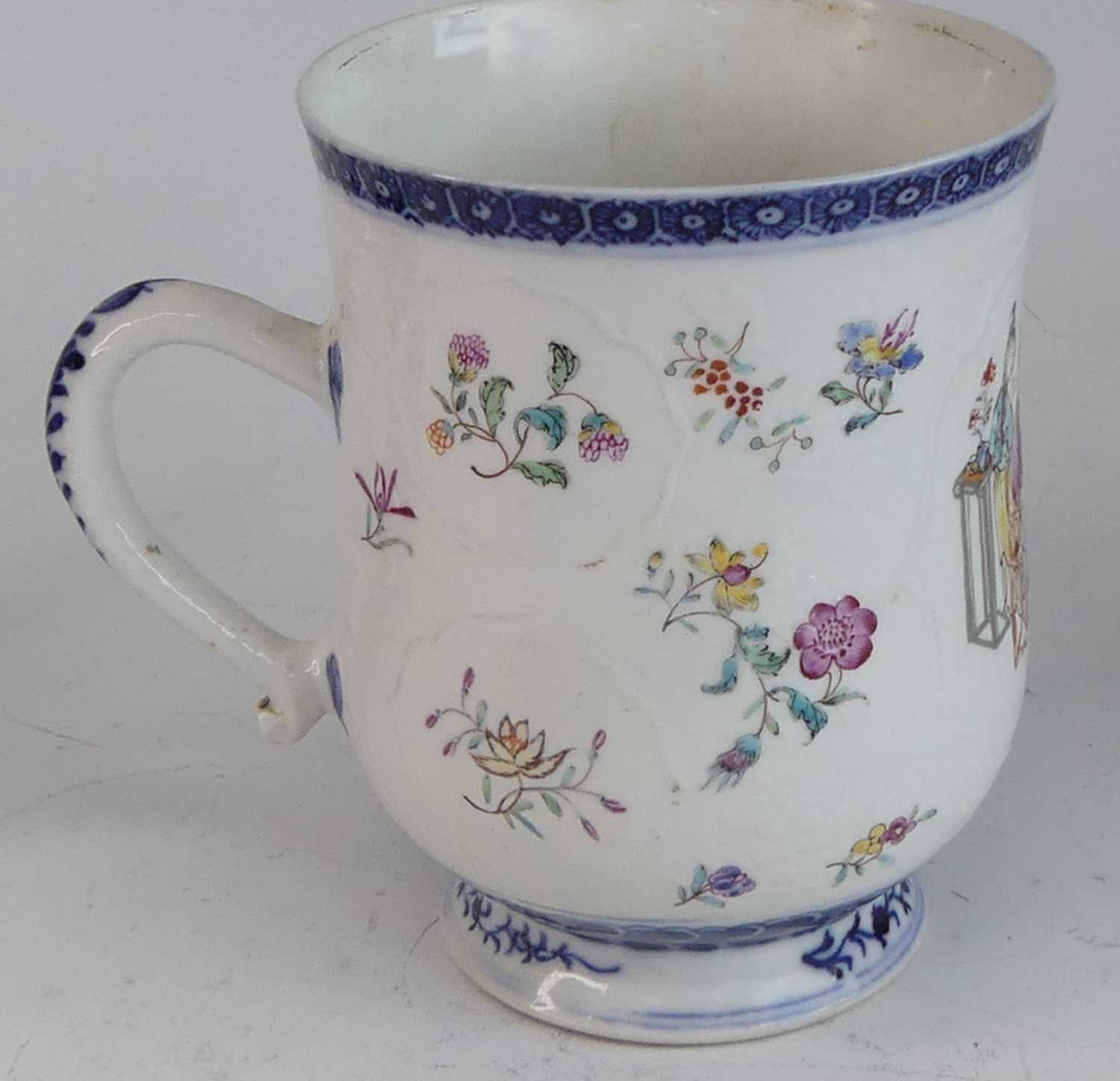 A collection of 18th century Chinese export porcelain, to include a blue and white teapot, of bullet - Image 14 of 24