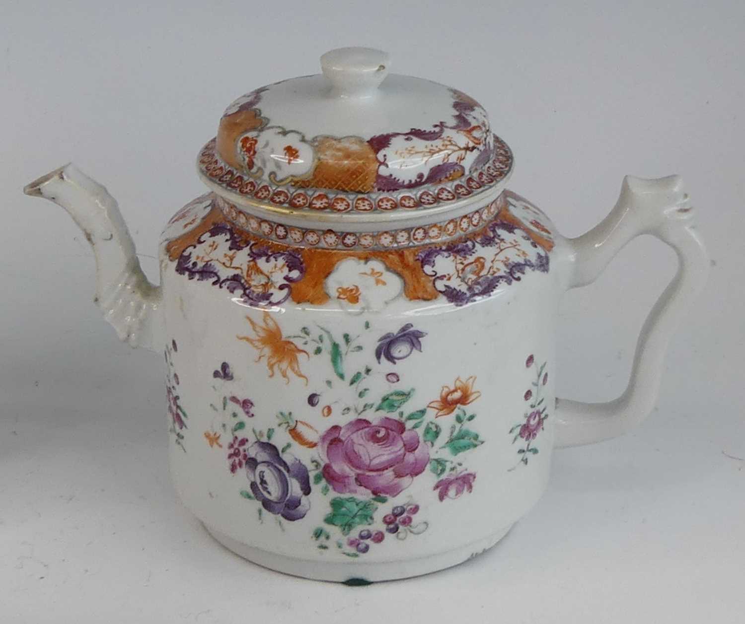 A collection of 18th century Chinese export porcelain, to include a blue and white teapot, of bullet - Image 2 of 24