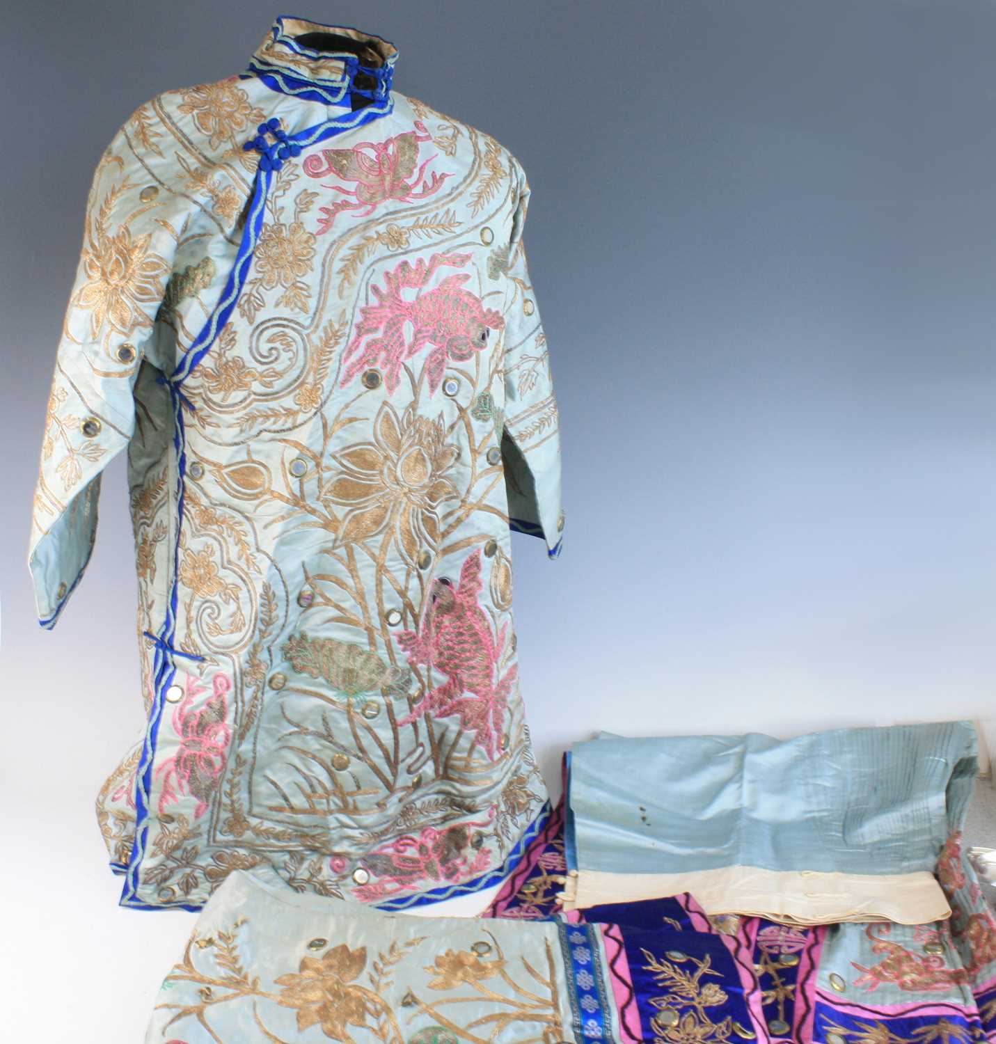 A late 19th/early 20th century Chinese lady's three-piece outfit, comprising ru (right-closing