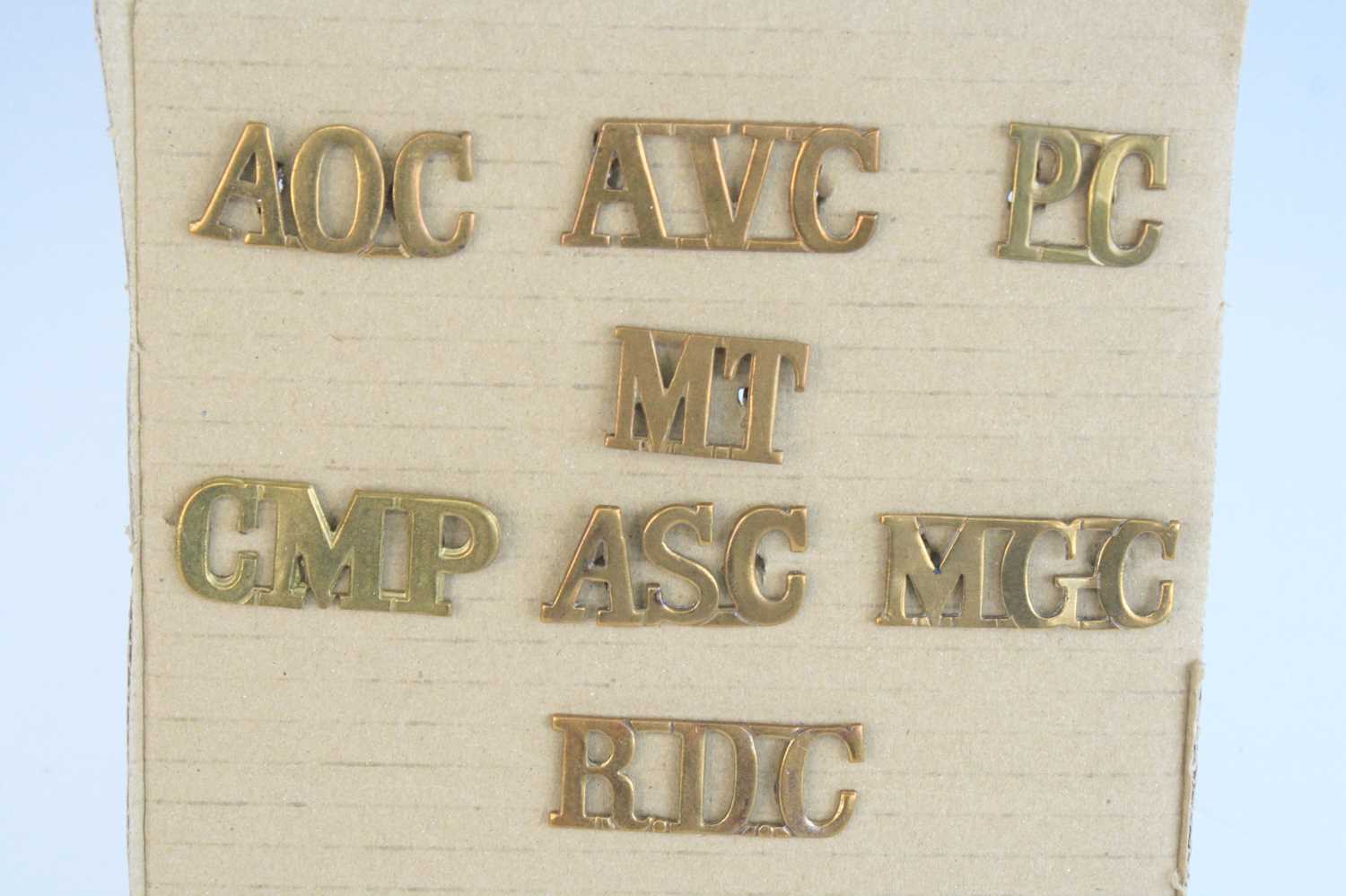 A collection of Yeomanry and other Regimental cap badges and shoulder titles, to include Ayrshire - Image 7 of 7