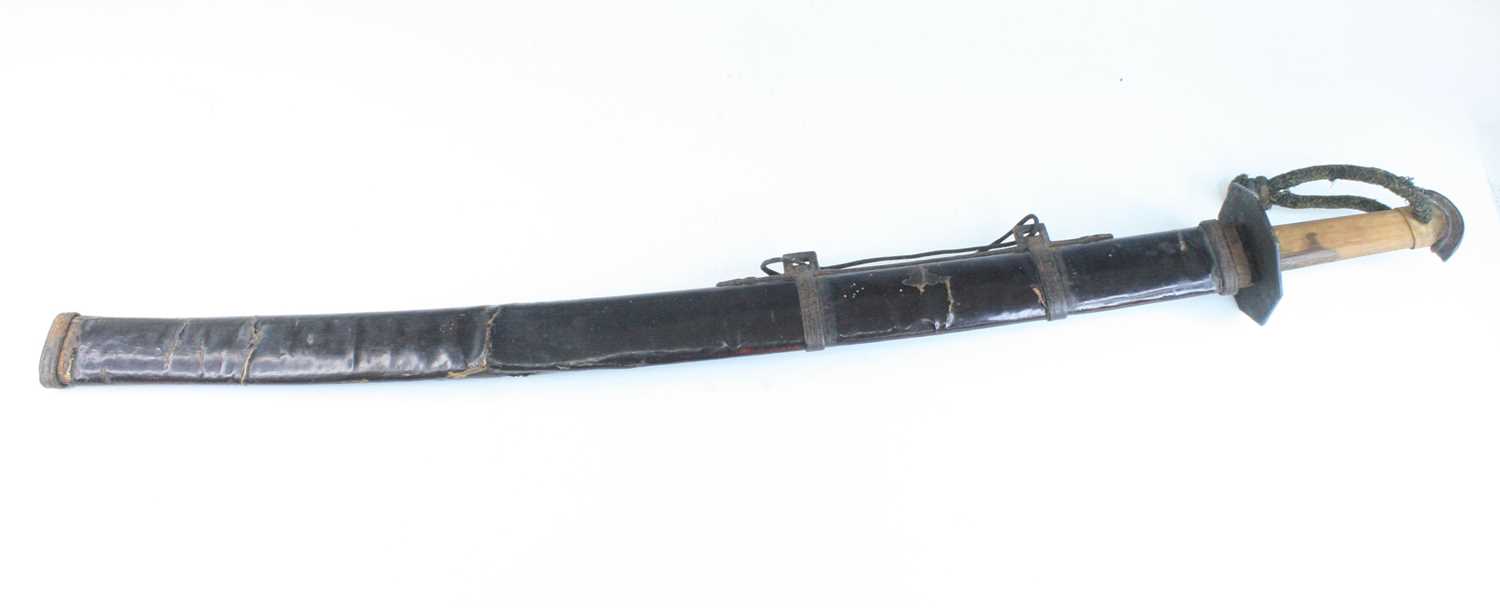 A Chinese Boxer Rebellion period sword, having a 71cm slightly curved single edged blade with two - Image 9 of 9