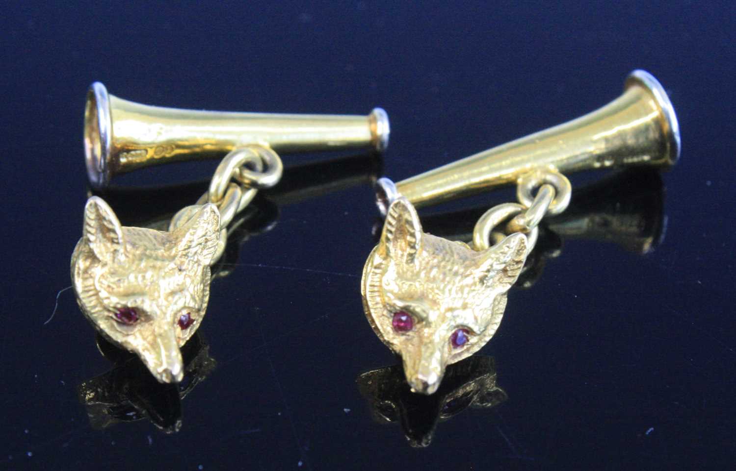 A pair of gentleman's 9ct gold cuff-links, each in the form of a fox mask with naturalistic fur - Image 2 of 2