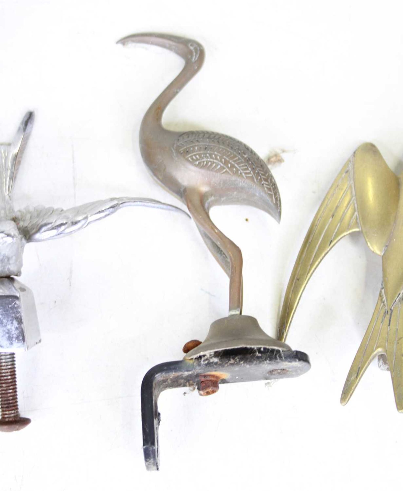 Assorted mascots, to include chrome eagle, brass winged female nude, brass bird of prey etc (6) - Image 5 of 12