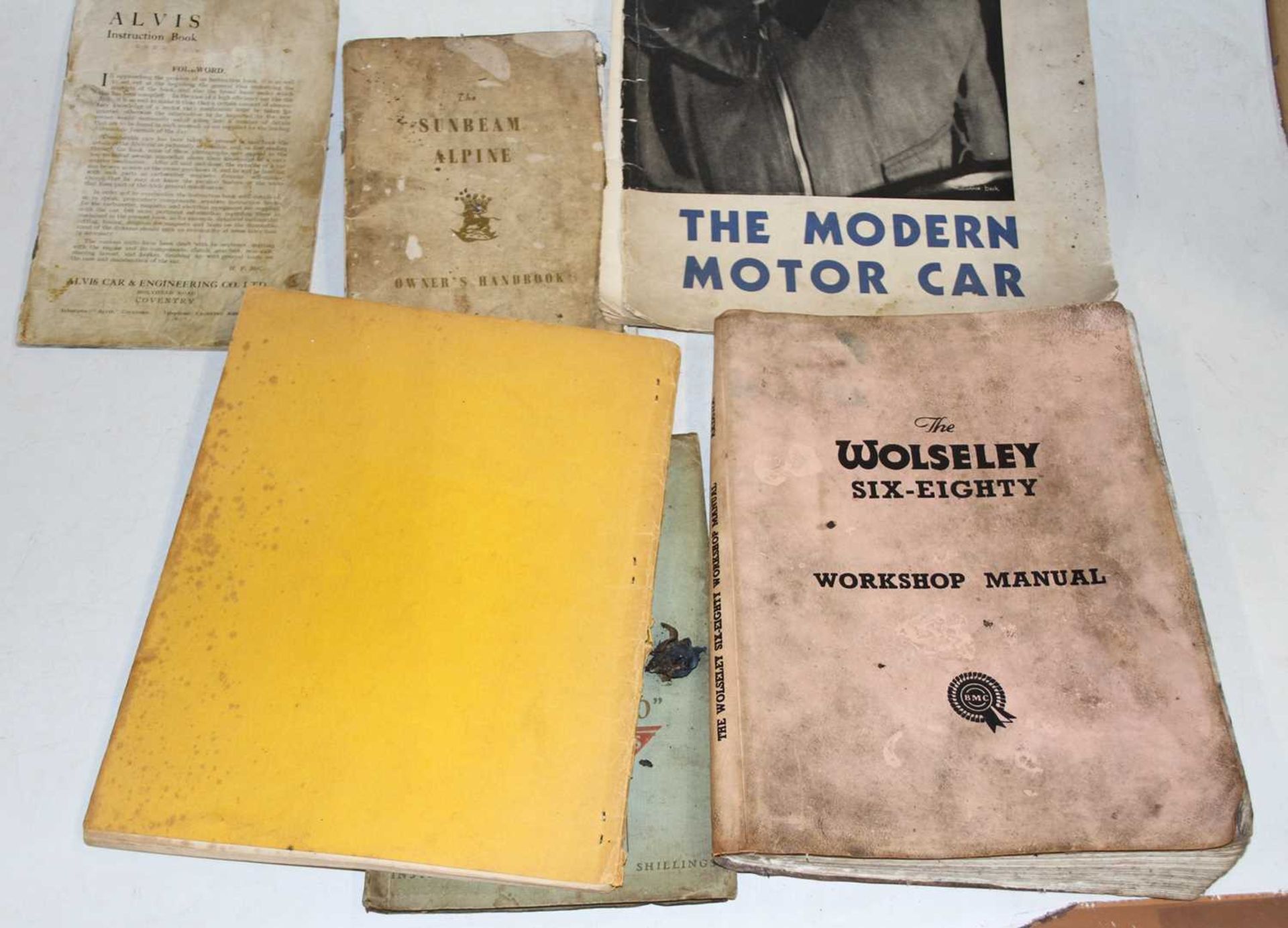 Assorted car owner's handbooks and workshop manuals, to include The Wolseley 680, The Sunbeam - Image 6 of 6