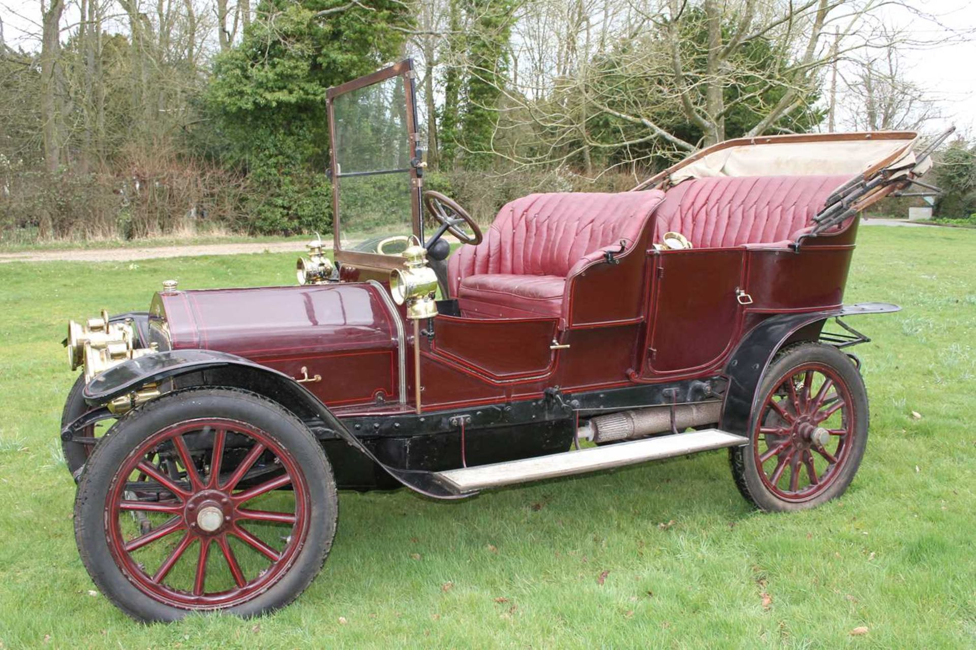 A 1906 Wolesley-Siddeley 15 HP 5 seat tourer Reg No. B200 Chassis No. 1738 Engine No. 18891 The - Image 2 of 20