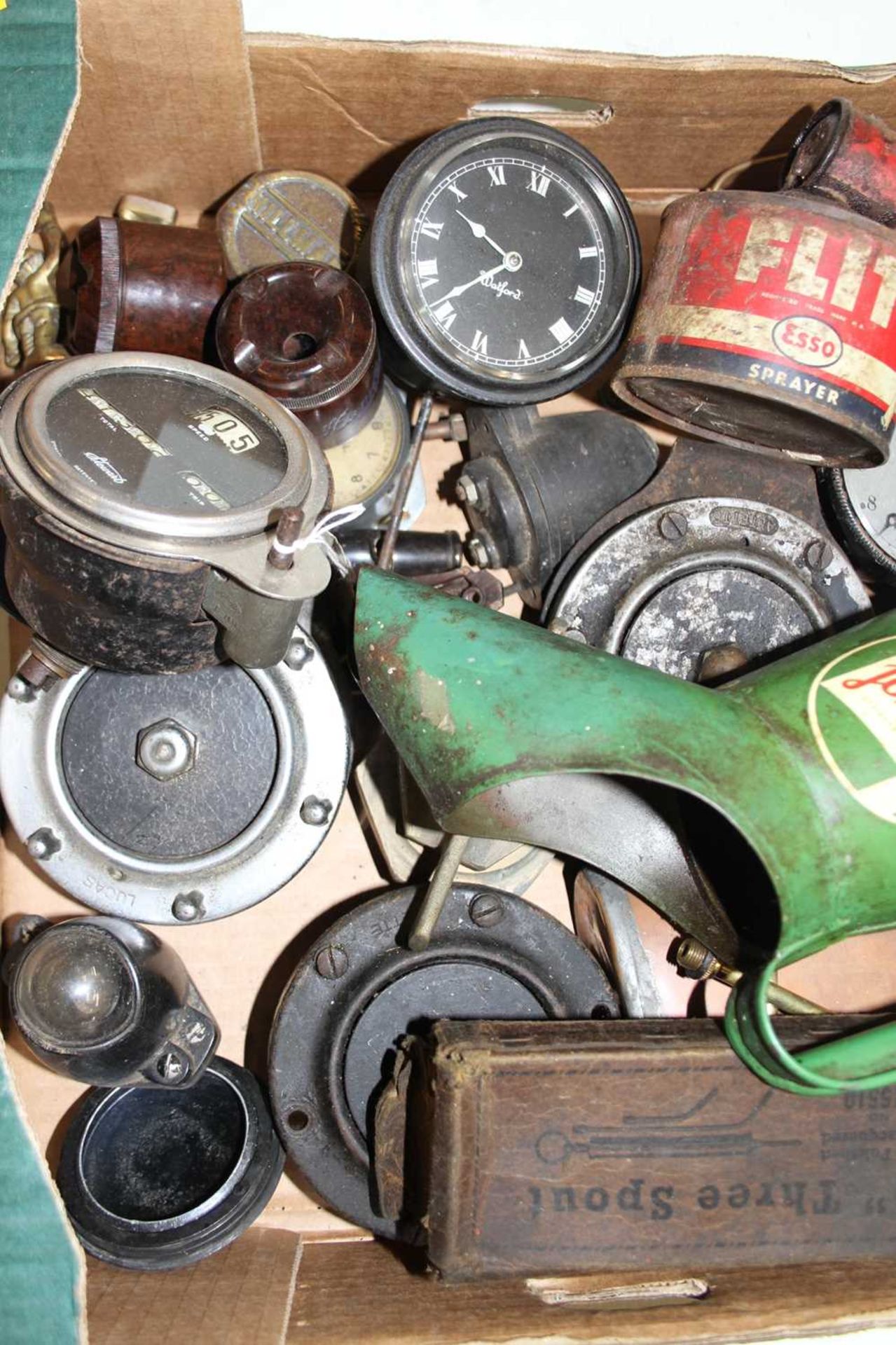 Assorted motoring parts, to include various dials, clocks, Castrol oil can, other oil cans, - Image 3 of 3