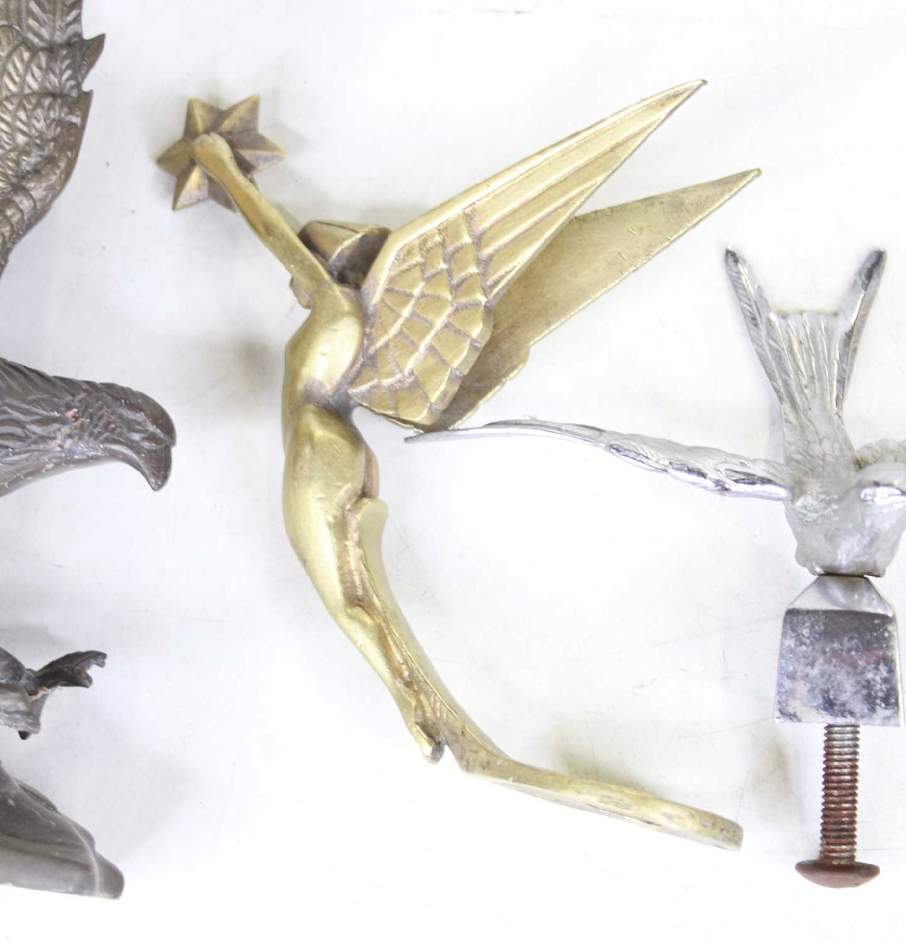 Assorted mascots, to include chrome eagle, brass winged female nude, brass bird of prey etc (6) - Image 3 of 12