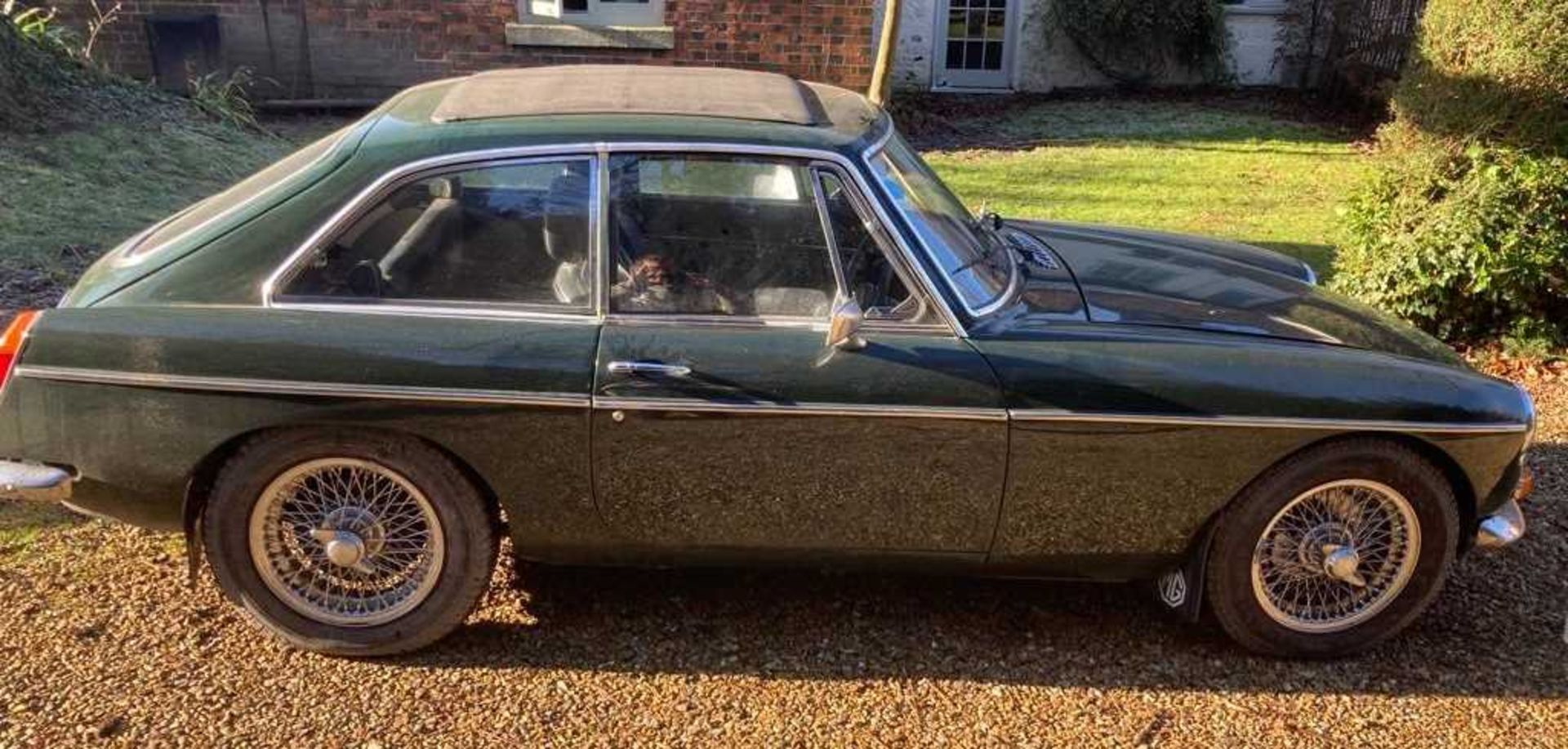 A 1972 MG BGT coupe Registration BDF 801K In British Racing Green 1798cc Chassis No. GHD5272709G - Bild 3 aus 17