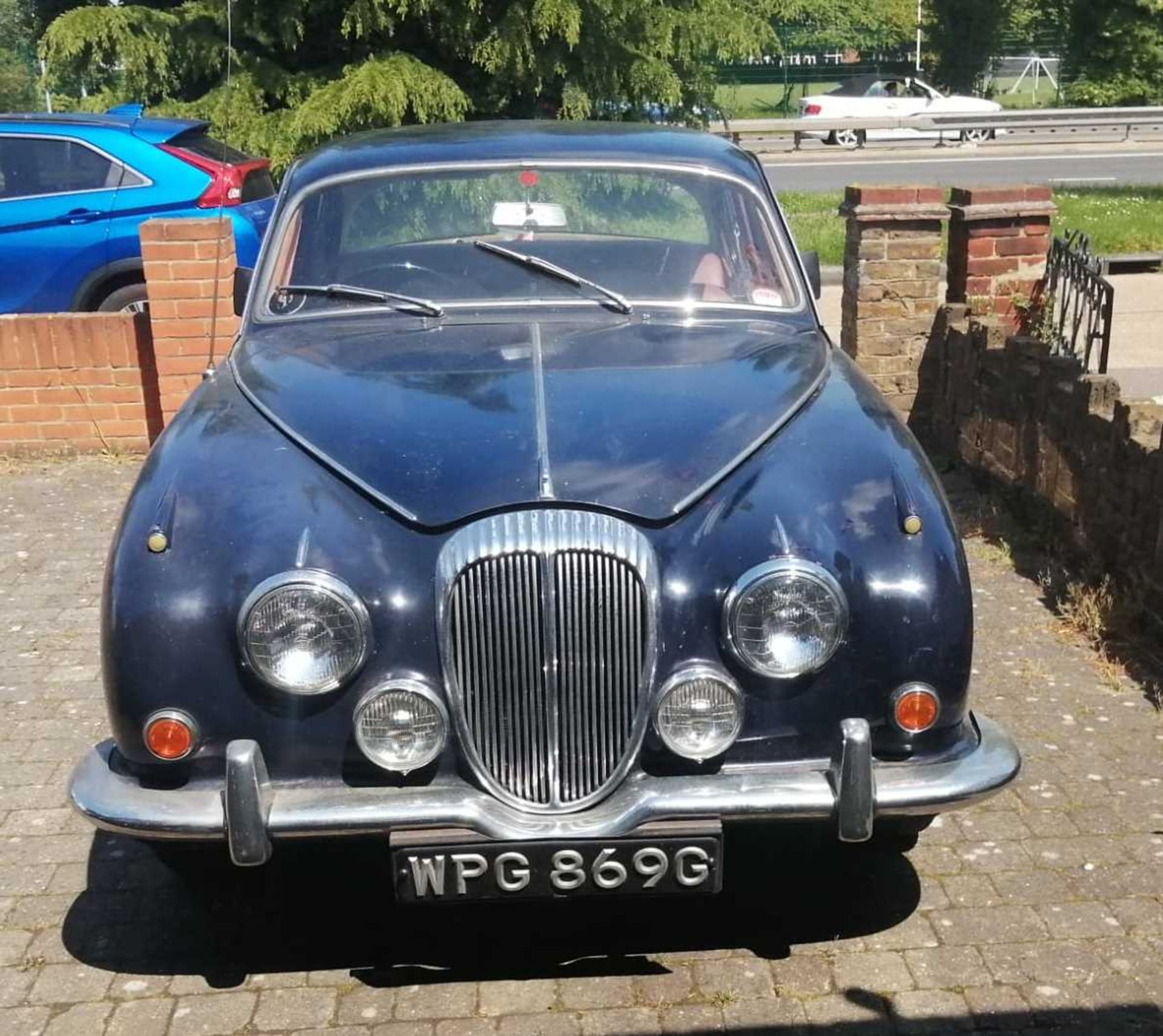 A 1968 Daimler V8 250 saloon Registration No. WPG 869G 2548cc In blue Chassis No. P1K.4251BW - Image 2 of 14