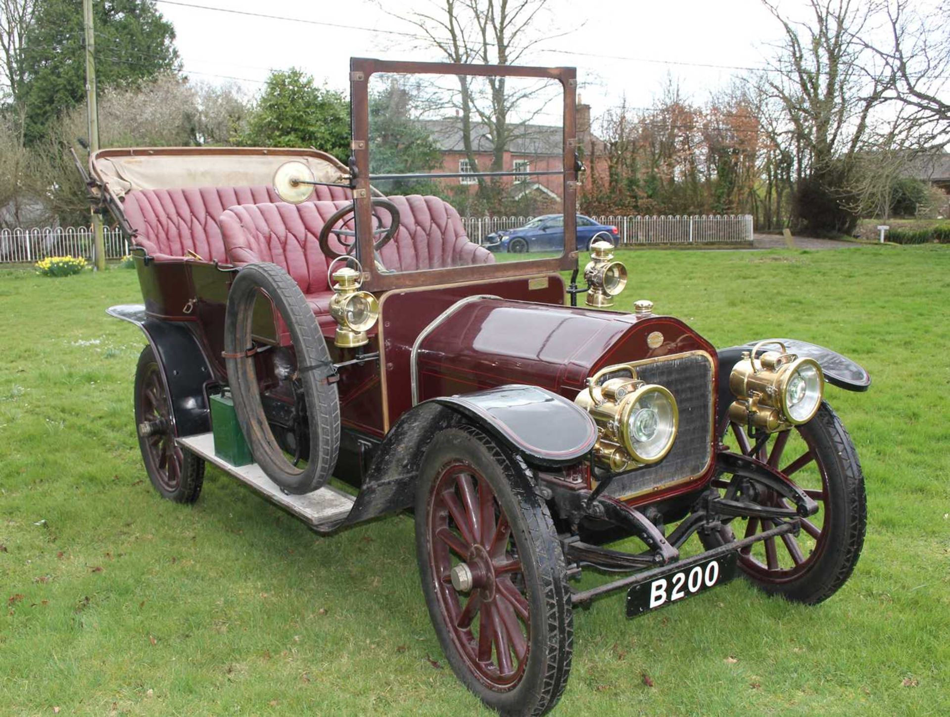 A 1906 Wolesley-Siddeley 15 HP 5 seat tourer Reg No. B200 Chassis No. 1738 Engine No. 18891 The