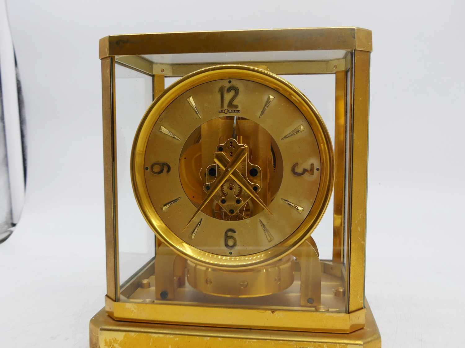 A Jaeger le Coultre Atmos clock, housed in a gilt brass and glazed case, the chapter ring stamped Le - Image 2 of 4