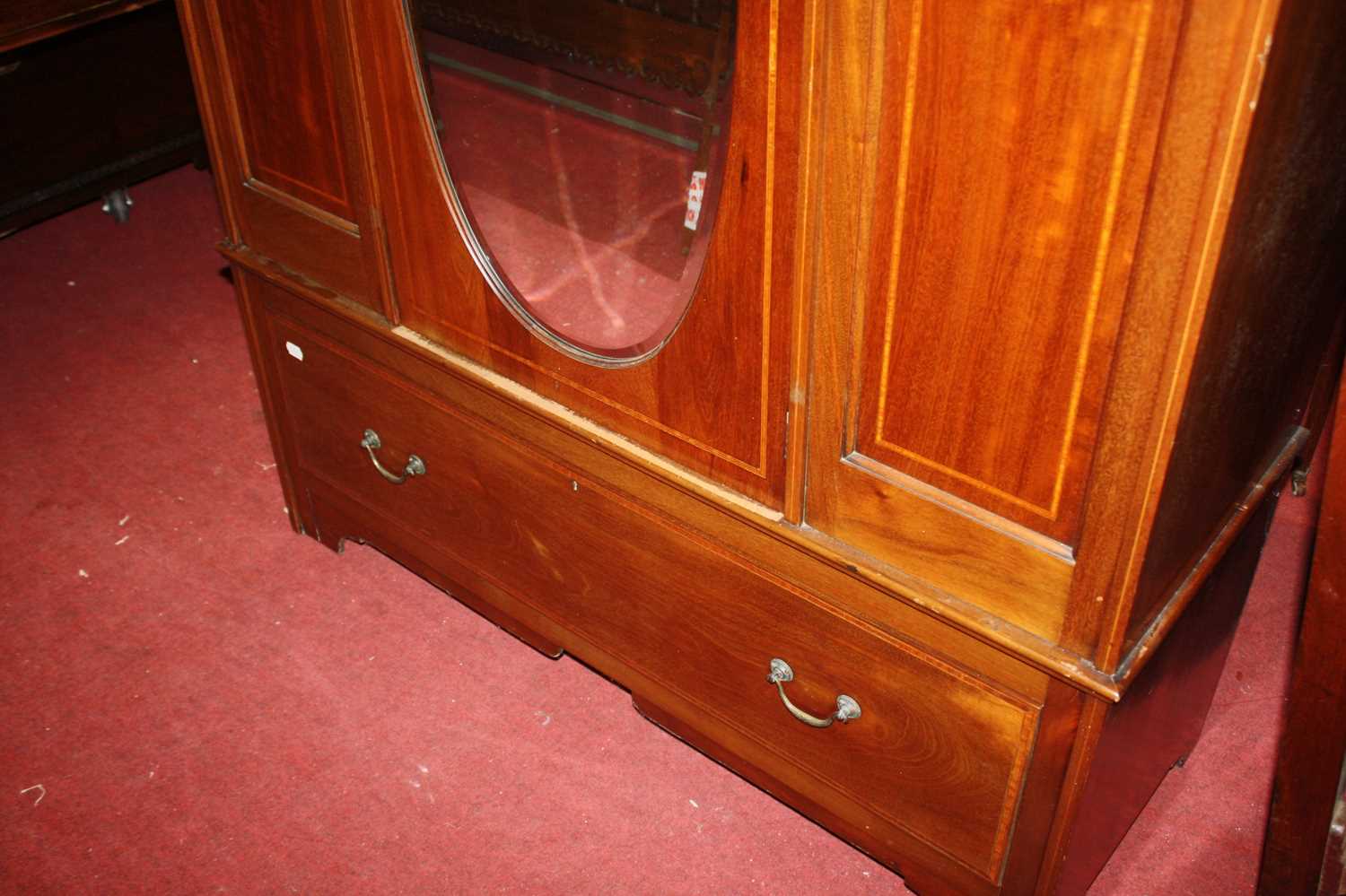 An Edwardian mahogany and satinwood inlaid two piece bedroom suite comprising single mirror door - Image 3 of 6