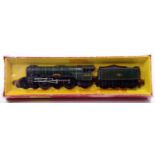 Triang Hornby 00 Gauge R850 BR Flying Scotsman Locomotive and Tender, Green with 60103 to