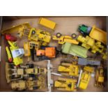 One tray of various mixed scale construction related diecast vehicles and accessories, including