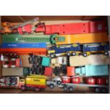 One tray of mixed loose and mixed scale heavy haulage and road transport diecast to include a