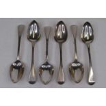 A set of six George III silver serving spoons, in the Old English pattern, 12.7oz